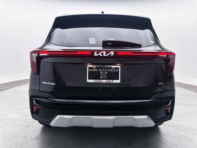 Vehicle image 8 of 36