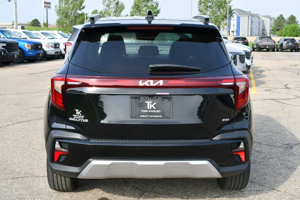 Vehicle image 7 of 31