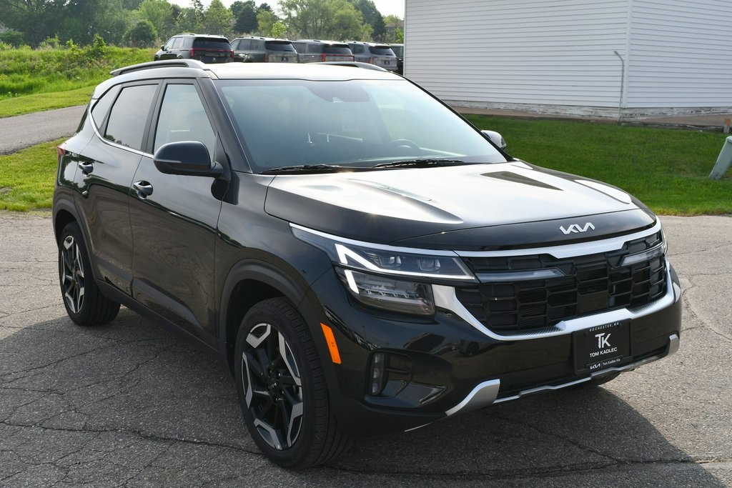 Vehicle image 4 of 31