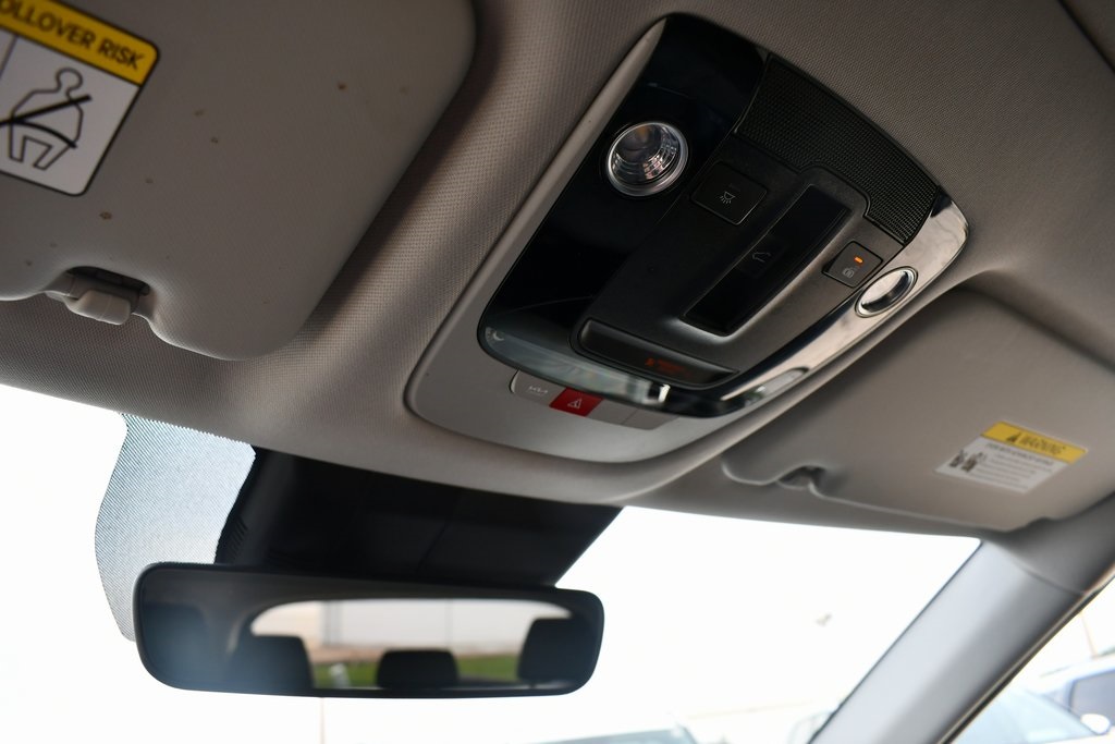 Vehicle image 29 of 31