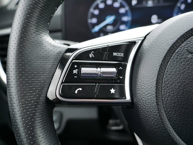 Vehicle image 34 of 36