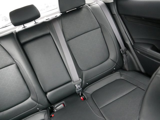 Vehicle image 14 of 36