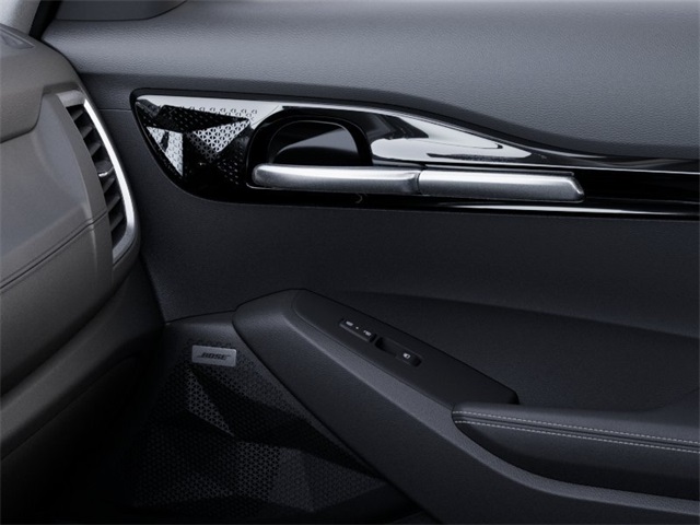 Vehicle image 25 of 27