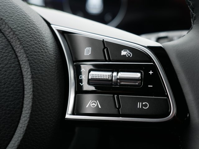 Vehicle image 29 of 43