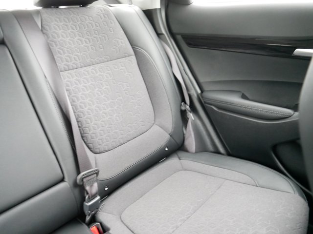 Vehicle image 14 of 43