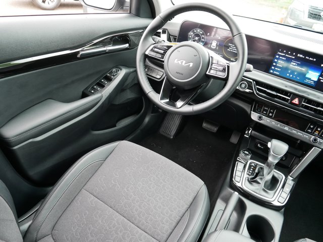 Vehicle image 9 of 43