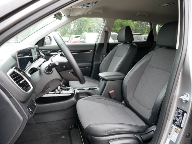 Vehicle image 34 of 43