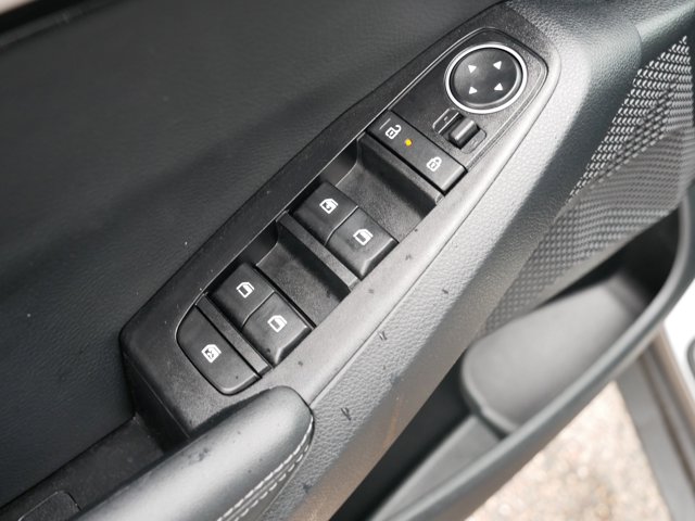 Vehicle image 19 of 43