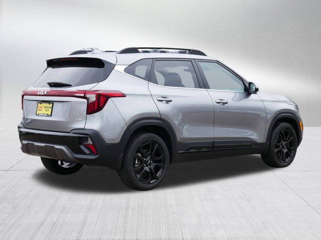 Vehicle image 5 of 43