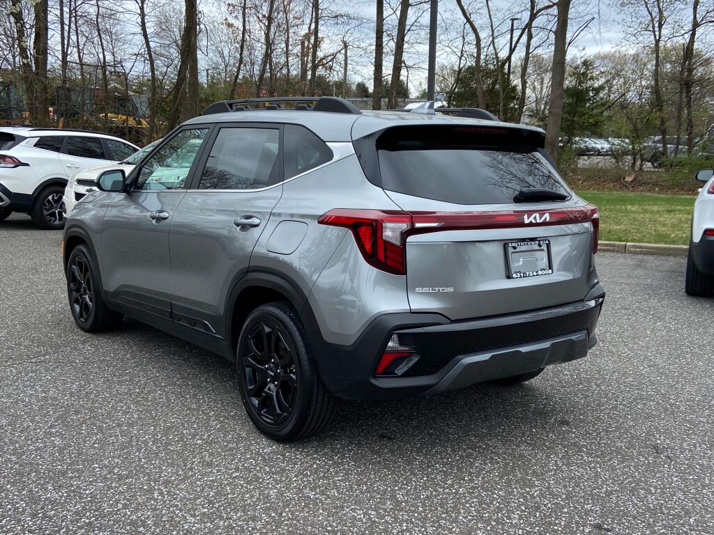 Vehicle image 7 of 30