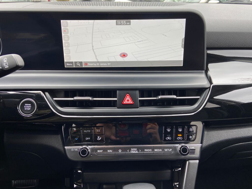 Vehicle image 18 of 30