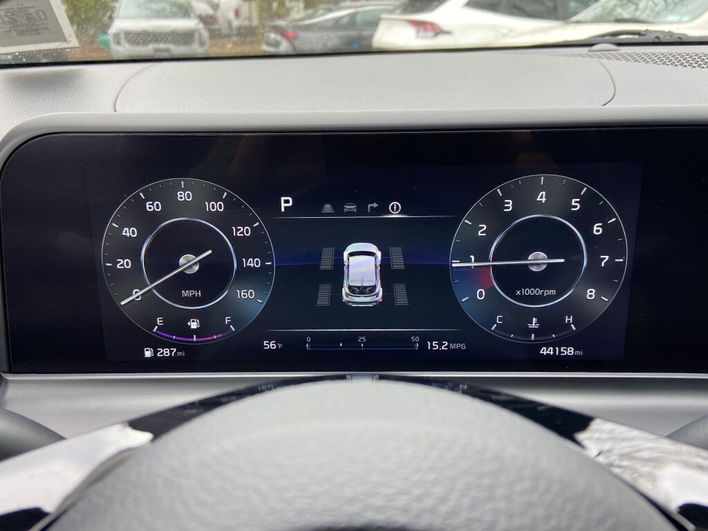 Vehicle image 15 of 30