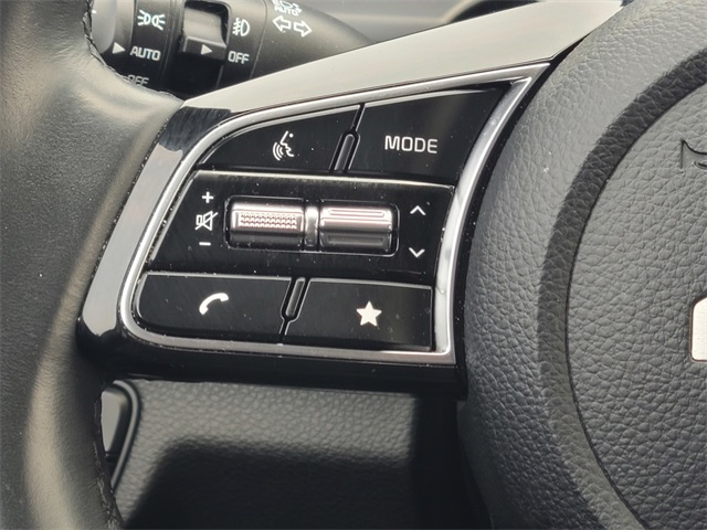 Vehicle image 30 of 50