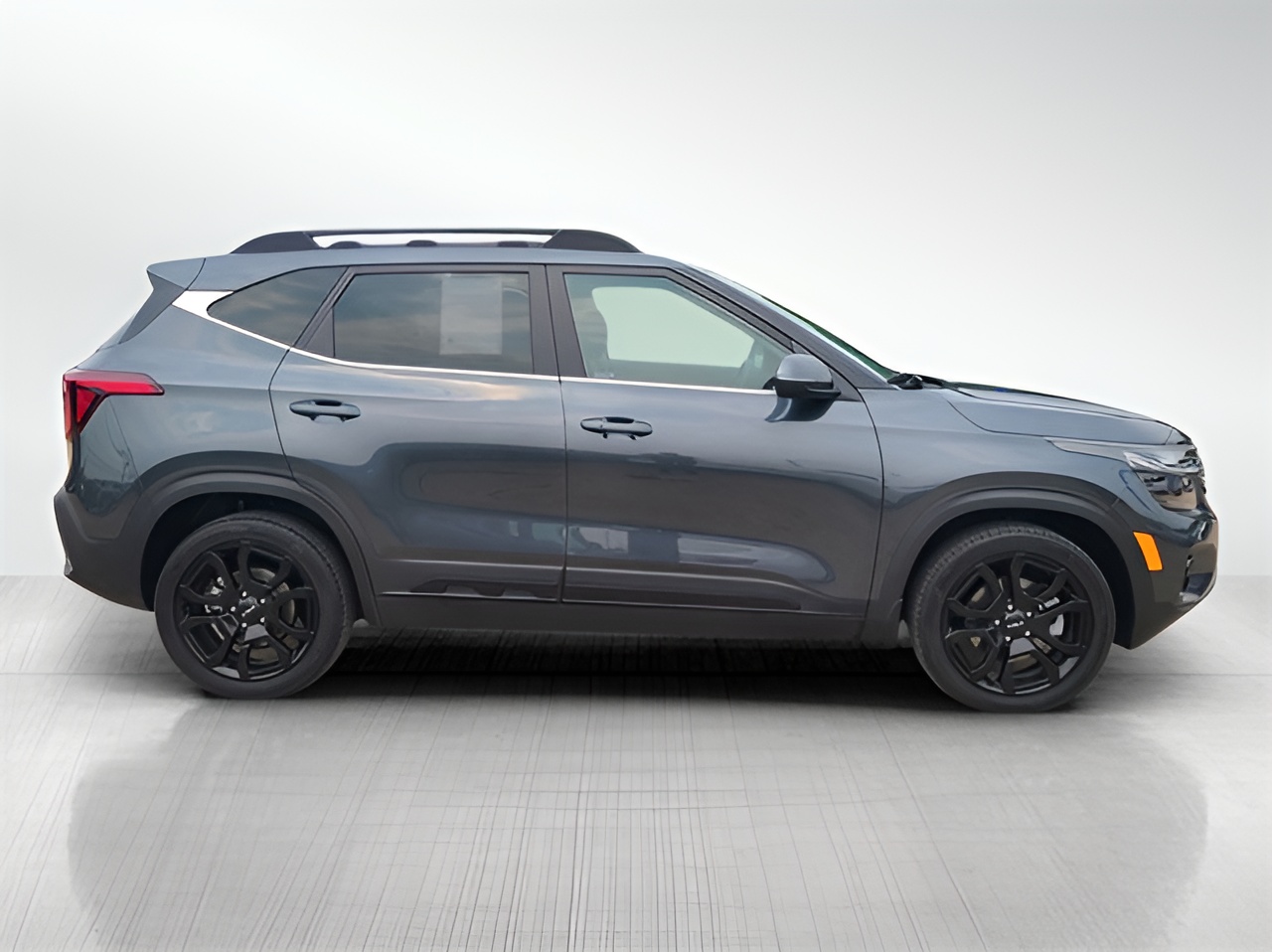 Vehicle image 46 of 50