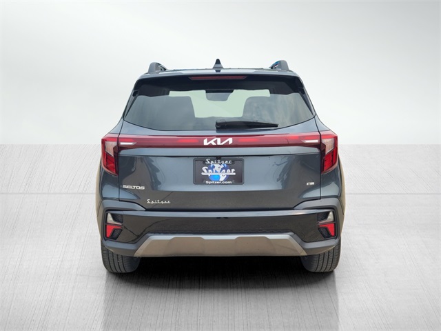 Vehicle image 7 of 50