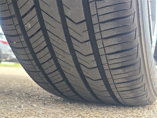 Vehicle image 13 of 50