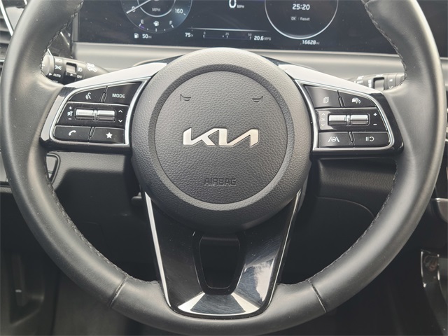 Vehicle image 29 of 50