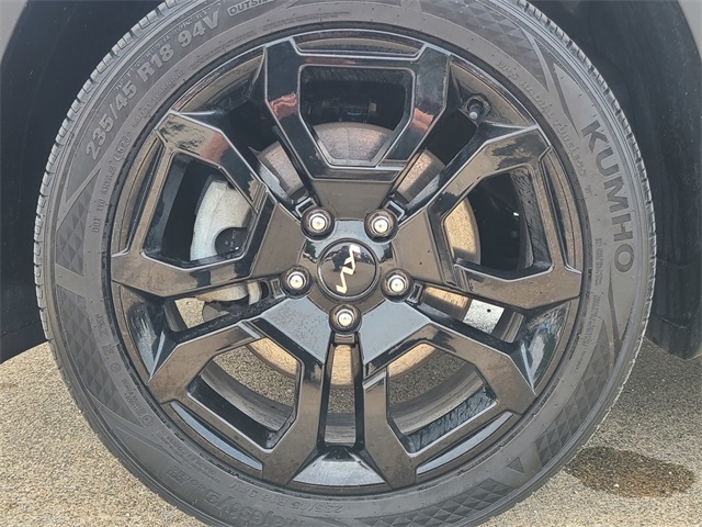 Vehicle image 12 of 50