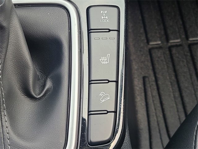 Vehicle image 27 of 50