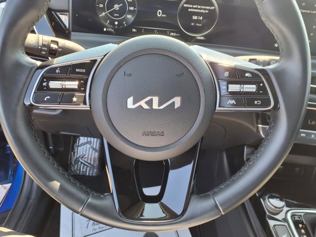 Vehicle image 15 of 27