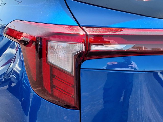 Vehicle image 26 of 27