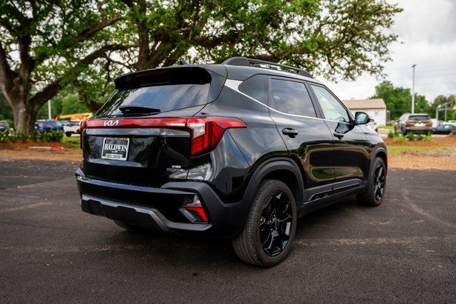 Vehicle image 6 of 38