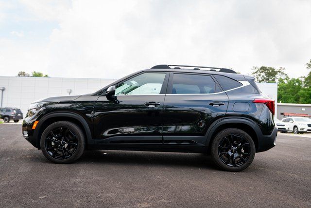 Vehicle image 9 of 38