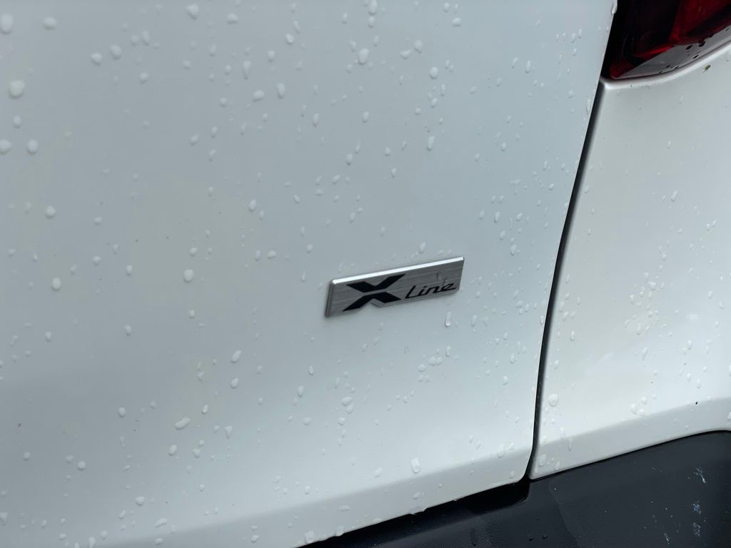 Vehicle image 31 of 34