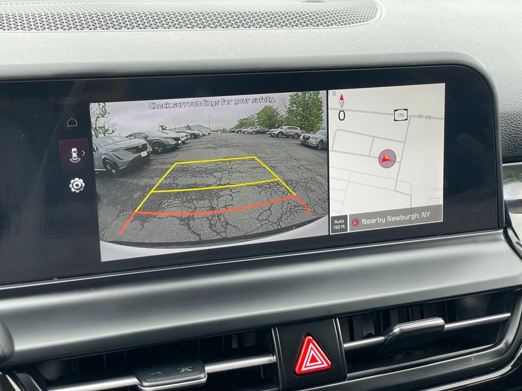 Vehicle image 20 of 34