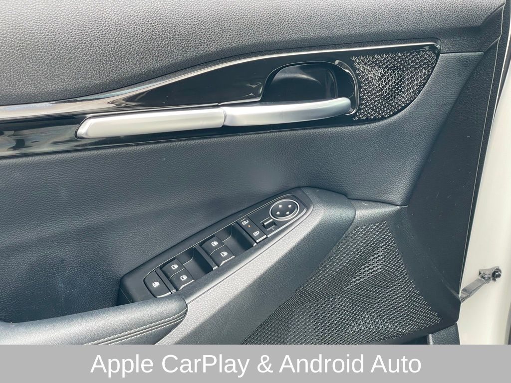 Vehicle image 12 of 34