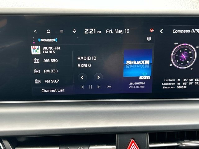 Vehicle image 23 of 25