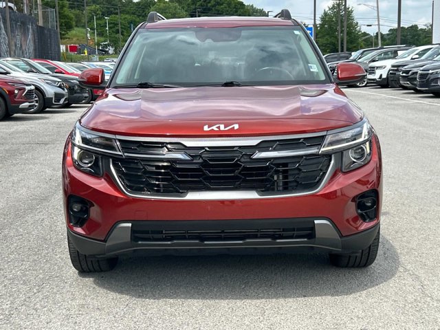 Vehicle image 2 of 25