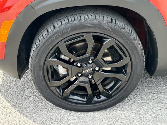 Vehicle image 9 of 25