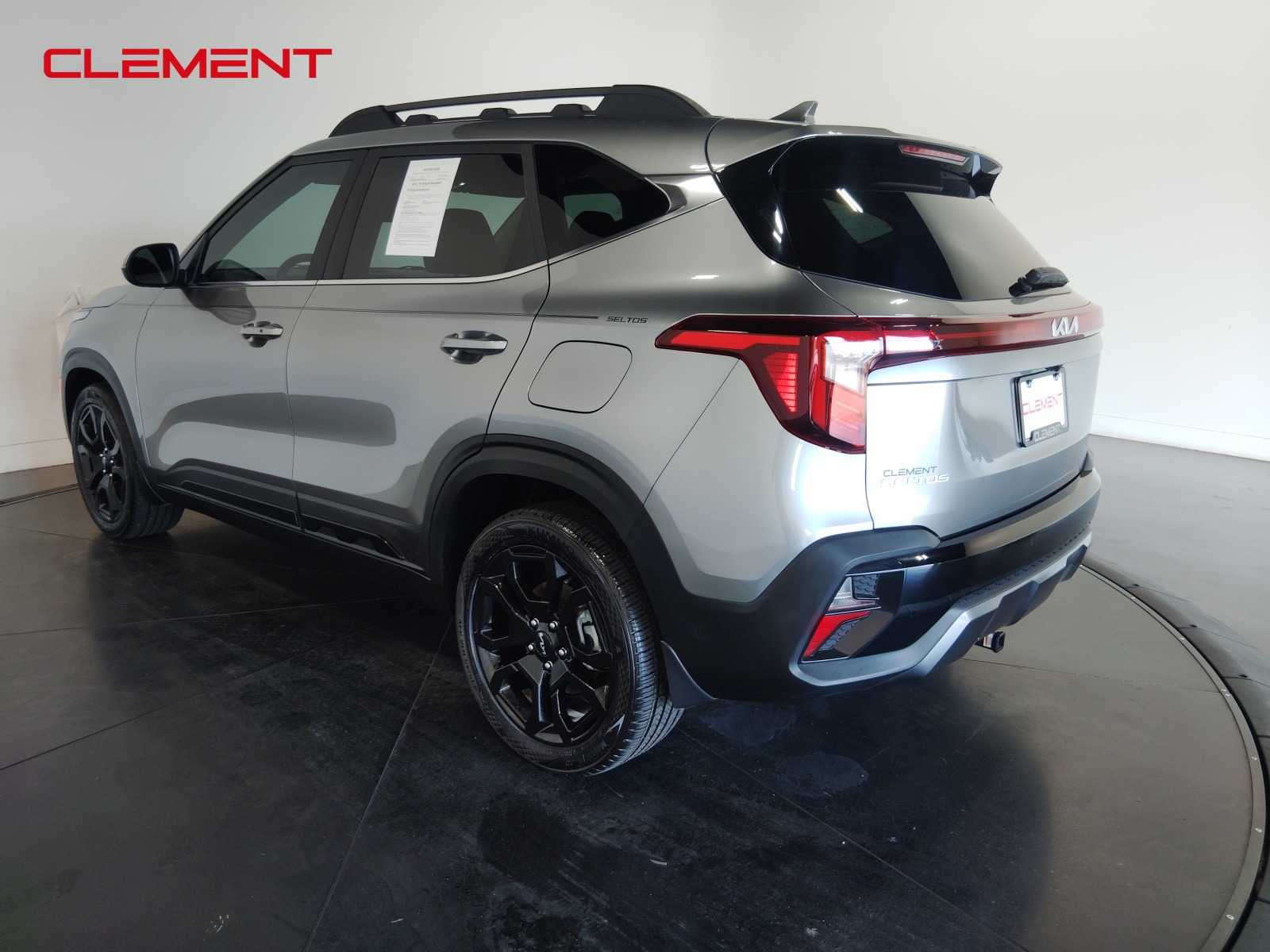 Vehicle image 6 of 50