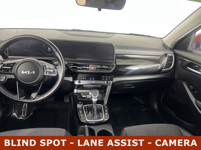 Vehicle image 12 of 27