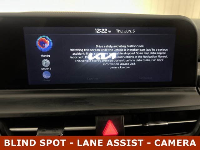Vehicle image 16 of 27