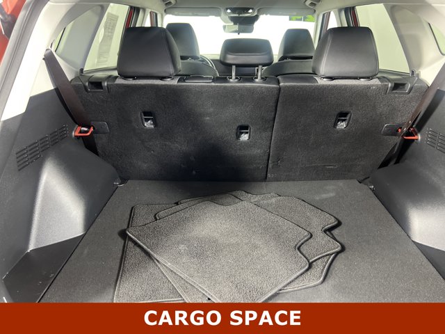 Vehicle image 25 of 27