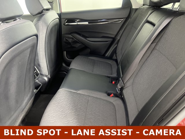Vehicle image 14 of 27