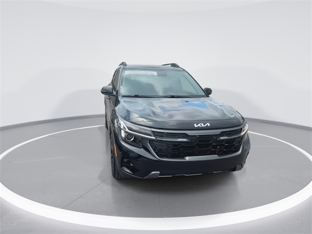 Vehicle image 3 of 23