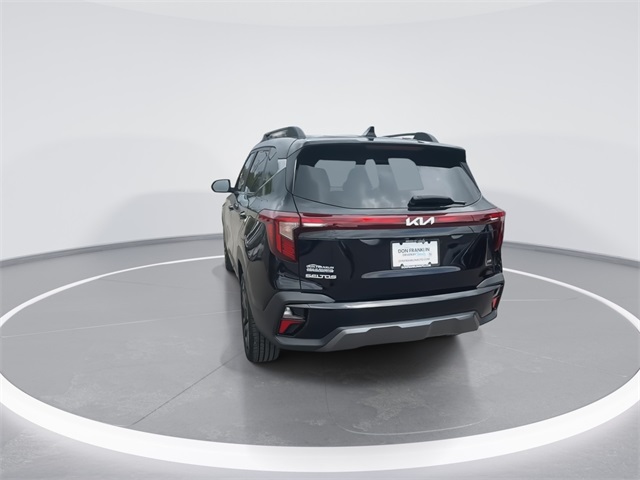 Vehicle image 8 of 23