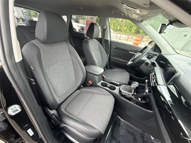 Vehicle image 12 of 23