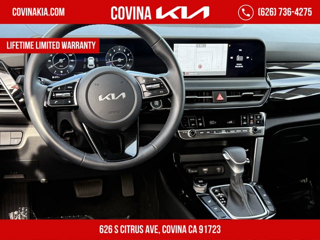 Vehicle image 27 of 32