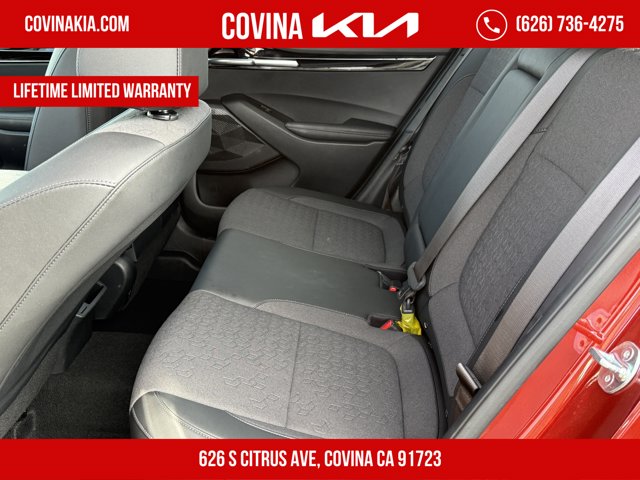 Vehicle image 29 of 32