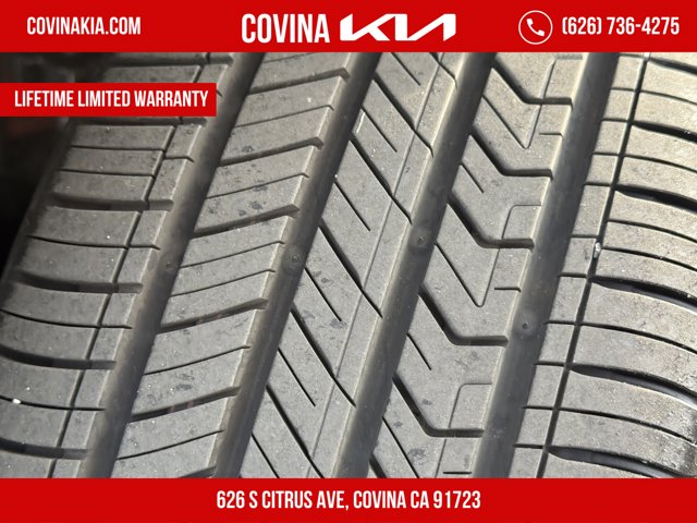 Vehicle image 31 of 32