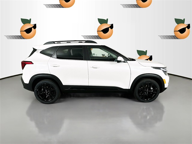 Vehicle image 4 of 33
