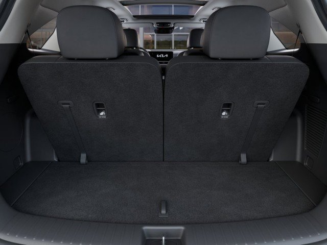 Vehicle image 19 of 31