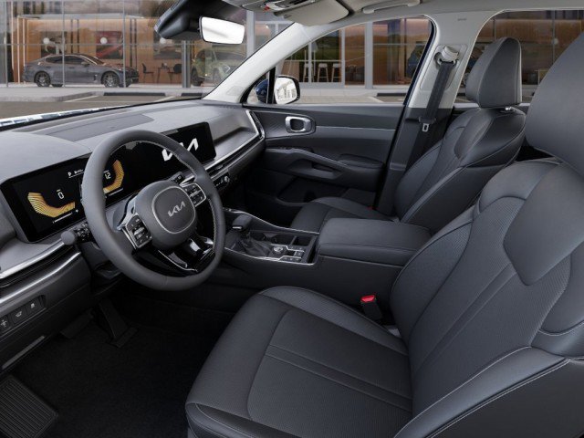 Vehicle image 17 of 31