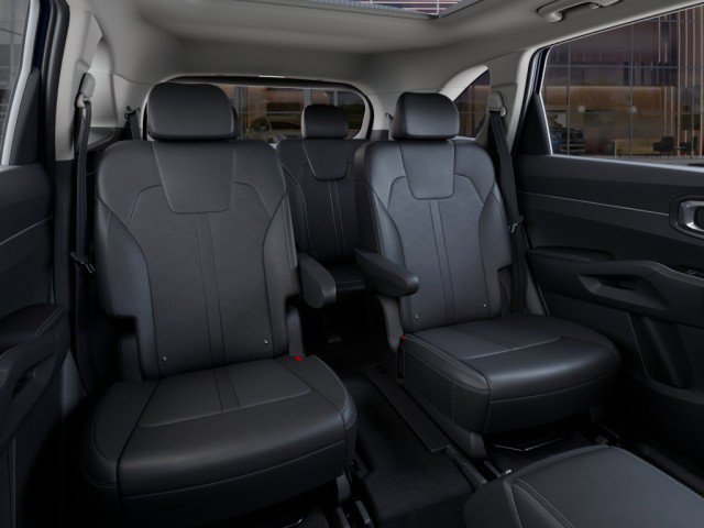 Vehicle image 16 of 31