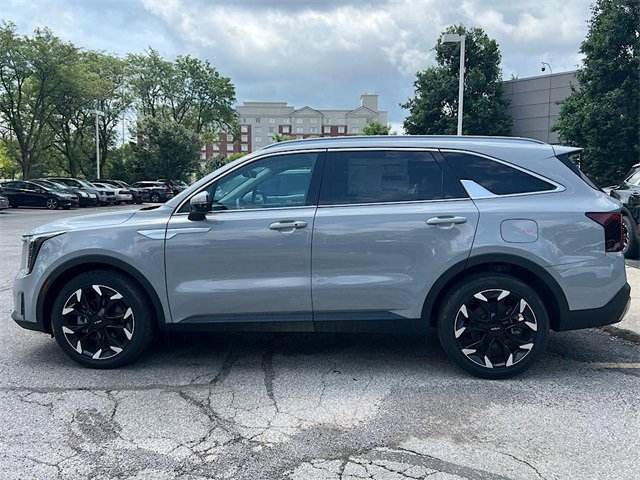 2024 Kia Sorento EX Image 8 of 28