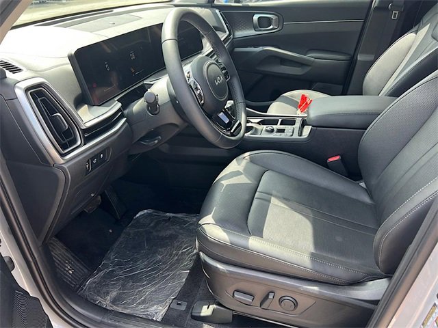 2024 Kia Sorento EX Image 13 of 28